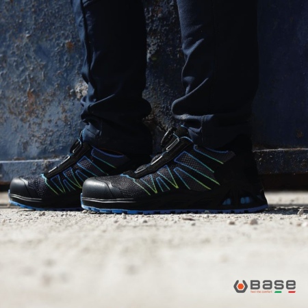 Base Protection – chaussures de sécurité innovantes et confortables disponibles à Liège chez Habits et Métiers